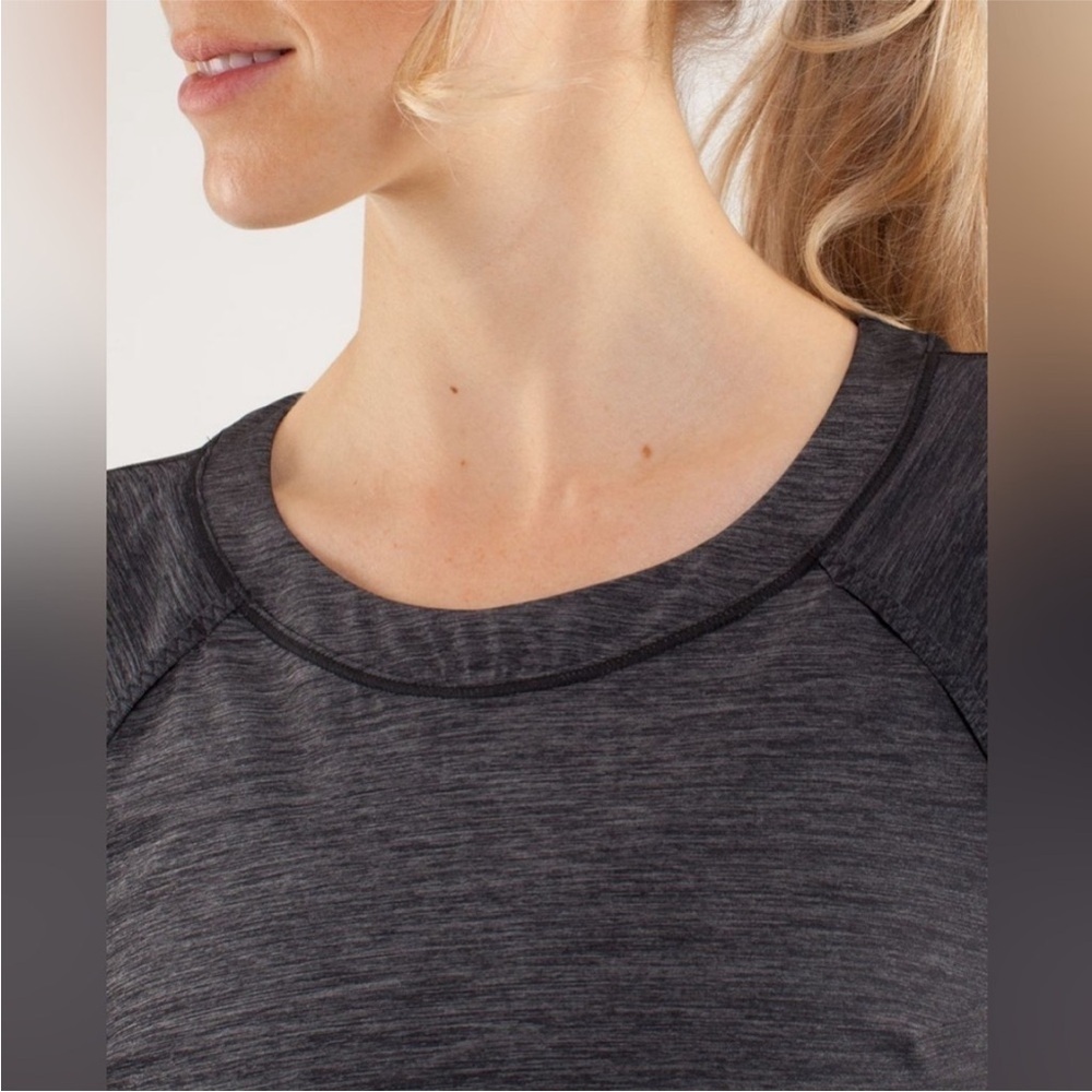 Lululemon Sun Runner Short‎ Sleeve Black Size 4 - Picture 6 of 13